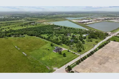 4338 Davenport Pkwy, Rosharon, TX 77583 - Photo 5