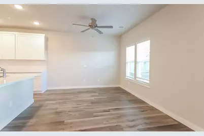 329 N Centro Circle, Shenandoah, TX 77385 - Photo 3