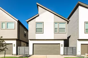 329 N Centro Cir, Shenandoah, TX 77385 - Photo 1