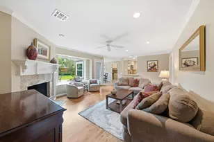 8307 Creekstone Cir, Houston, TX 77055 - Photo 5