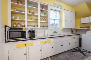 1301 14th St, Galveston, TX 77550 - Photo 13