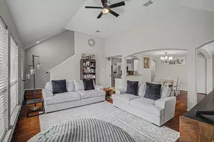 8202 Prairie Wind Ln, Houston, TX 77040 - Photo 3