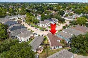 8202 Prairie Wind Ln, Houston, TX 77040 - Photo 35