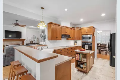 1007 Falcon Circle, College Station, TX 77845 - Photo 9