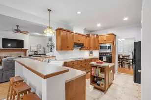 1007 Falcon Cir, College Station, TX 77845 - Photo 9