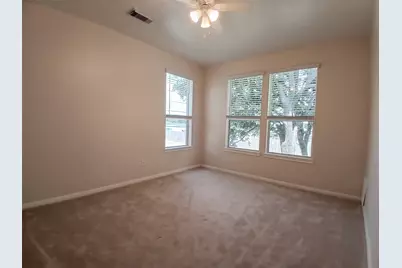 9230 Rouge Circle, Houston, TX 77063 - Photo 5