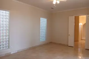 9230 Rouge Cir, Houston, TX 77063 - Photo 13