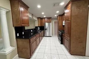 402 Dunwick Ln, Pasadena, TX 77502 - Photo 9