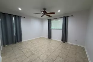 402 Dunwick Ln, Pasadena, TX 77502 - Photo 15