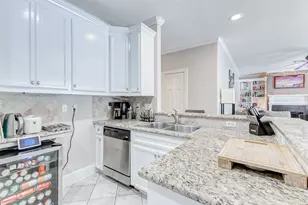 319 W 10th St, Houston, TX 77008 - Photo 37