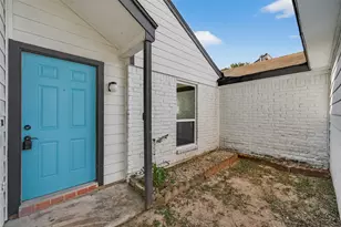 4450 Yupon Ridge Dr, Houston, TX 77072 - Photo 3