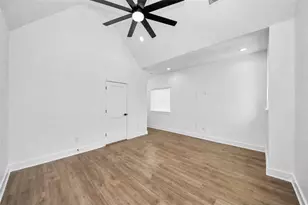 5029 Broom St, Houston, TX 77091 - Photo 9