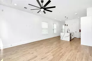 5029 Broom St, Houston, TX 77091 - Photo 5