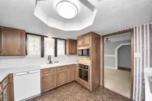 7510 Renmark Ln, Houston, TX 77070 - Photo 13