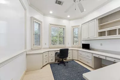 223 Heritage Oaks Lane, Houston, TX 77024 - Photo 23