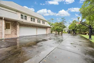 223 Heritage Oaks Ln, Houston, TX 77024 - Photo 39