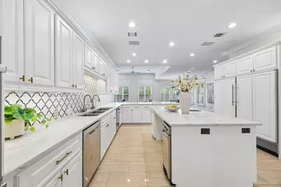 223 Heritage Oaks Lane, Houston, TX 77024 - Photo 7