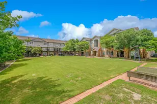 1725 Harvey Mitchell Pkwy S, College Station, TX 77840 - Photo 25