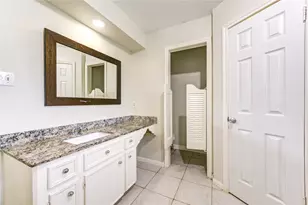 8107 Durklyn Ln, Houston, TX 77070 - Photo 19