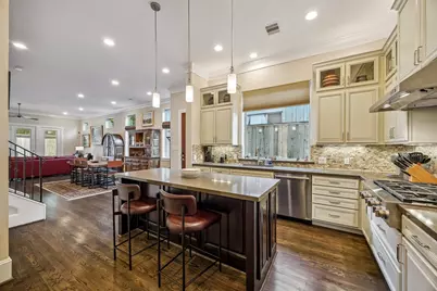 1206 Welch Street, Houston, TX 77006 - Photo 3