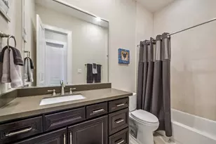 1206 Welch St, Houston, TX 77006 - Photo 19
