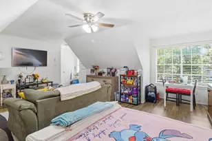 2318 Pinefield Ln, Houston, TX 77063 - Photo 41