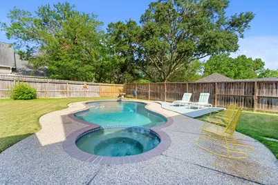 611 Woodlake Circle, Sugar Land, TX 77498 - Photo 35