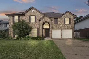 611 Woodlake Cir, Sugar Land, TX 77498 - Photo 1