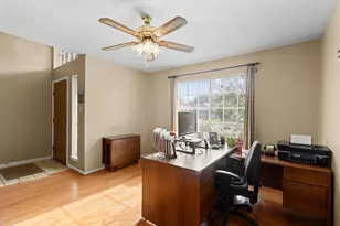 611 Woodlake Cir, Sugar Land, TX 77498 - Photo 9