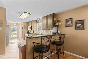 611 Woodlake Cir, Sugar Land, TX 77498 - Photo 15