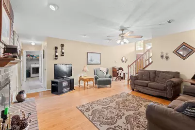 611 Woodlake Circle, Sugar Land, TX 77498 - Photo 11