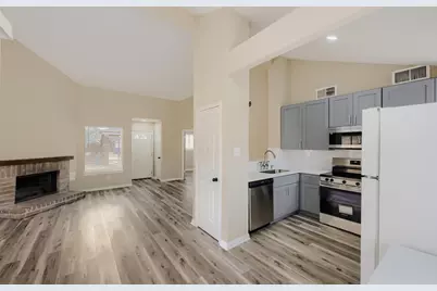 18558 Meadows Way Drive, Houston, TX 77084 - Photo 9