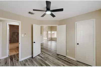 18558 Meadows Way Drive, Houston, TX 77084 - Photo 17