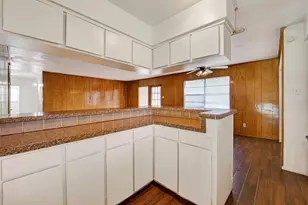 8158 Detroit St, Houston, TX 77017 - Photo 9