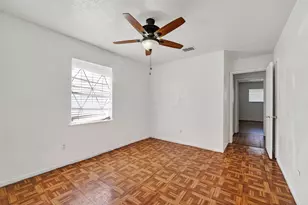 8158 Detroit St, Houston, TX 77017 - Photo 19
