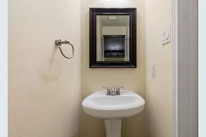 27 Queenscliff Circle, The Woodlands, TX 77382 - Photo 33