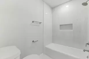 9326 Meadowbriar Ln, Houston, TX 77063 - Photo 29