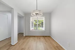 9326 Meadowbriar Ln, Houston, TX 77063 - Photo 5