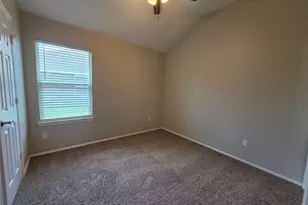2108 Goldfinch Ln, League City, TX 77573 - Photo 9