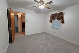 5403 Louise St, Baytown, TX 77521 - Photo 23