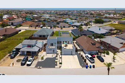 15130 Reales Drive, Corpus Christi, TX 78418 - Photo 29