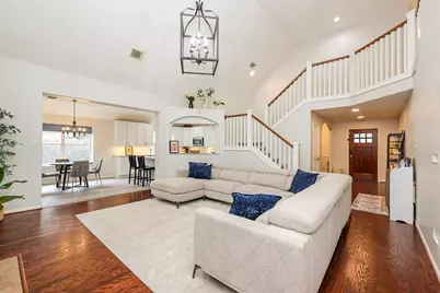 34 S Hawthorne Hollow Circle, The Woodlands, TX 77384 - Photo 7