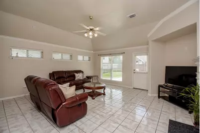 7915 Fall Hollow Drive, Houston, TX 77041 - Photo 23