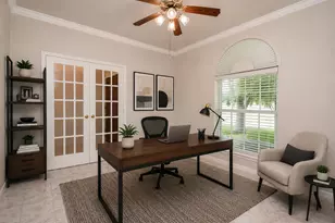 7915 Fall Hollow Dr, Houston, TX 77041 - Photo 7
