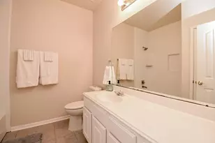 7915 Fall Hollow Dr, Houston, TX 77041 - Photo 23