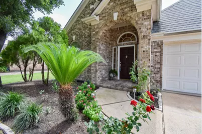 7915 Fall Hollow Drive, Houston, TX 77041 - Photo 3