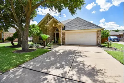 7915 Fall Hollow Drive, Houston, TX 77041 - Photo 39