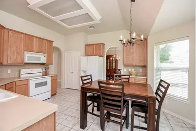 7915 Fall Hollow Drive, Houston, TX 77041 - Photo 15