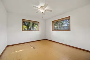 13909 Kershaw St, Houston, TX 77037 - Photo 19