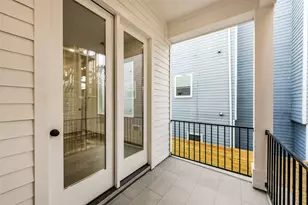 806 Fisher St, Houston, TX 77018 - Photo 9